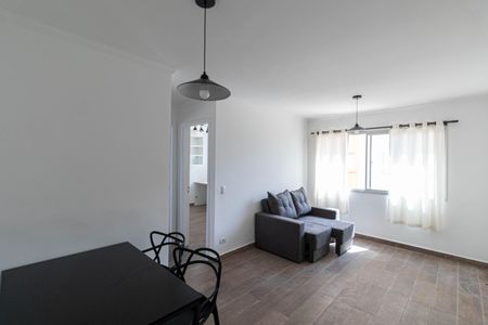 Sala de apartamento para alugar com 2 quartos, 51m² em Itaquera, São Paulo