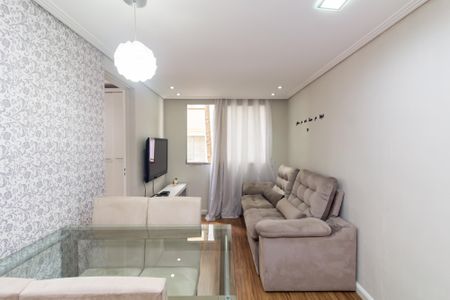 Sala de apartamento para alugar com 2 quartos, 39m² em Cidade Líder, São Paulo