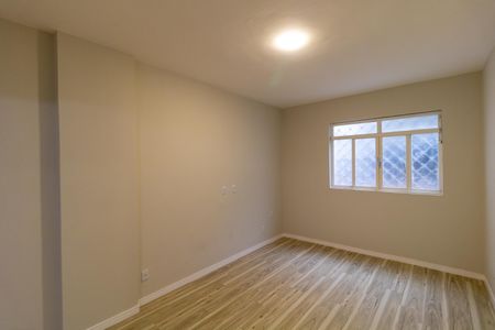 Apartamento à venda com 86m², 3 quartos e 1 vagaSalas