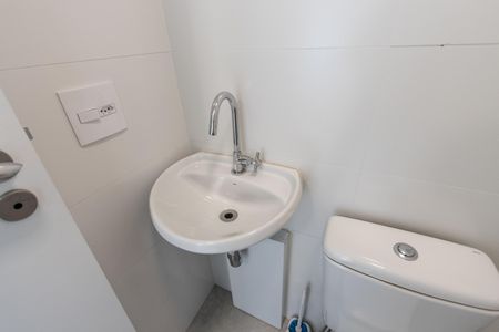 Apartamento para alugar com 110m², 3 quartos e 2 vagasBanheiro de Serviço