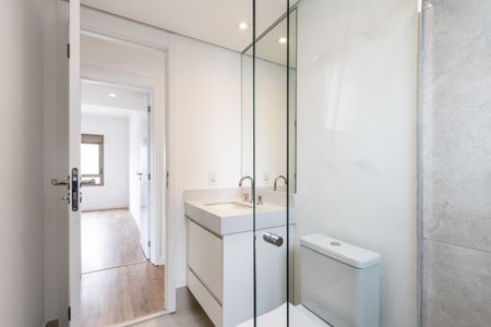 Apartamento para alugar com 110m², 3 quartos e 2 vagasBanheiro do Corredor