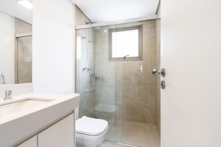 Apartamento para alugar com 110m², 3 quartos e 2 vagasBanheiro do Corredor