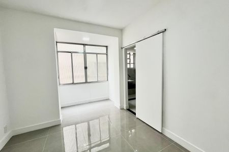 Apartamento à venda com 35m², 1 quarto e sem vaga Apartamento à venda com 35m², 1 quarto e sem vagaQuarto