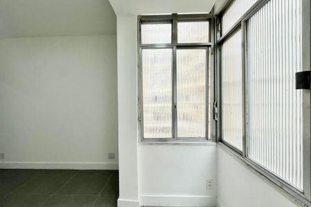 Quarto  de apartamento à venda com 1 quarto, 35m² em Copacabana, Rio de Janeiro