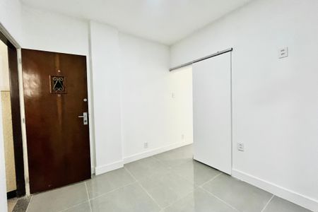 Sala  de apartamento à venda com 1 quarto, 35m² em Copacabana, Rio de Janeiro