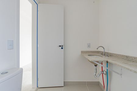 Apartamento à venda com 95m², 3 quartos e 1 vaga Apartamento à venda com 95m², 3 quartos e 1 vagaBanheiro da Suíte 1