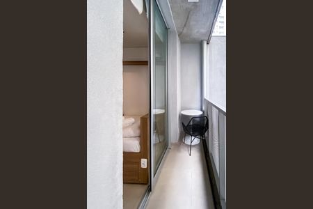 Studio à venda com 19m², 0 quarto e sem vaga Studio à venda com 19m², 0 quarto e sem vagaVaranda