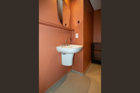 Banheiro de kitnet/studio à venda com 0 quarto, 19m² em Bela Vista, São Paulo