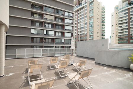 Studio à venda com 19m², 0 quarto e sem vaga Studio à venda com 19m², 0 quarto e sem vagaPiscina