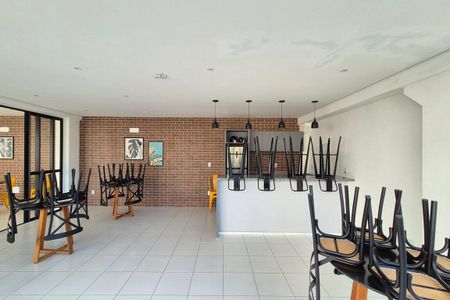 Apartamento para alugar com 43m², 2 quartos e 1 vagaÁrea comum - Salão de festas