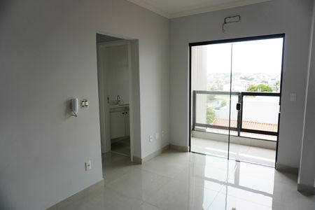 Sala de apartamento para alugar com 2 quartos, 64m² em Vila Santa Maria, Americana