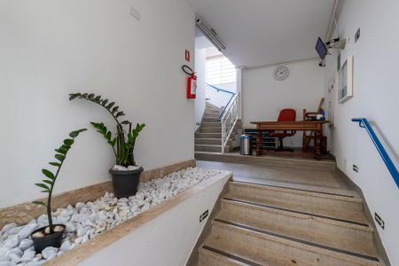 Apartamento à venda com 77m², 2 quartos e 1 vagaÁrea comum - Hall de entrada