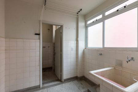 Apartamento à venda com 77m², 2 quartos e 1 vagaÁrea de serviço