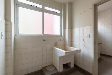 Apartamento à venda com 77m², 2 quartos e 1 vagaÁrea de serviço