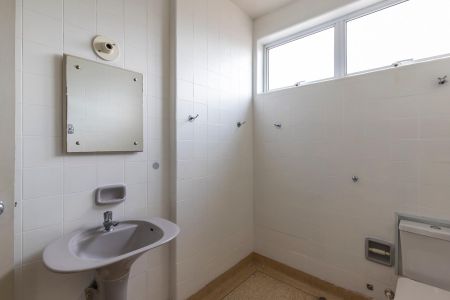 Apartamento à venda com 77m², 2 quartos e 1 vagaBanheiro