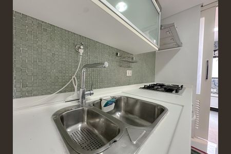 Apartamento para alugar com 80m², 2 quartos e 2 vagas Apartamento para alugar com 80m², 2 quartos e 2 vagasCozinha