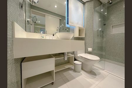 Apartamento para alugar com 80m², 2 quartos e 2 vagas Apartamento para alugar com 80m², 2 quartos e 2 vagasBanheiro Suite 1
