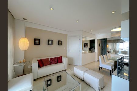 Apartamento para alugar com 80m², 2 quartos e 2 vagas Apartamento para alugar com 80m², 2 quartos e 2 vagasSala