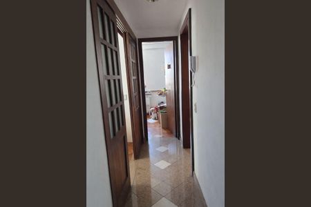 Apartamento para alugar com 94m², 3 quartos e 1 vaga Apartamento para alugar com 94m², 3 quartos e 1 vagaCorredor