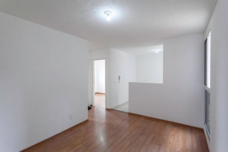 Sala de apartamento para alugar com 2 quartos, 45m² em Caiapos, Contagem