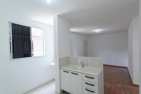 Apartamento para alugar com 45m², 2 quartos e 1 vaga Apartamento para alugar com 45m², 2 quartos e 1 vagaCozinha e Área de Serviço