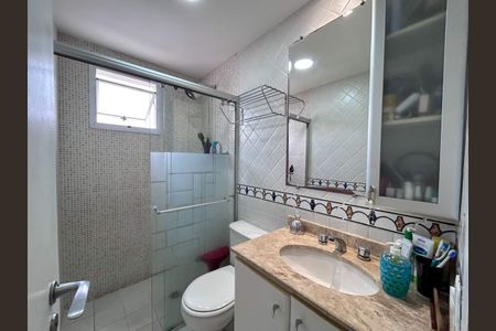 Apartamento à venda com 92m², 4 quartos e 2 vagas Apartamento à venda com 92m², 4 quartos e 2 vagasBanheiro Suíte