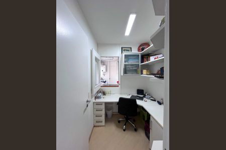 Apartamento à venda com 92m², 4 quartos e 2 vagas Apartamento à venda com 92m², 4 quartos e 2 vagasQuarto 2