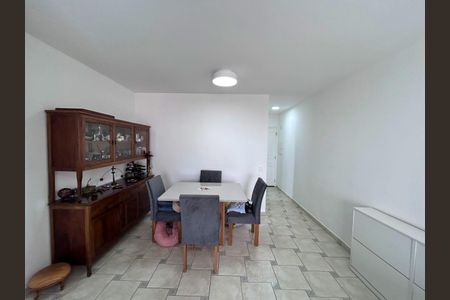 Apartamento à venda com 92m², 4 quartos e 2 vagas Apartamento à venda com 92m², 4 quartos e 2 vagasSala de Jantar