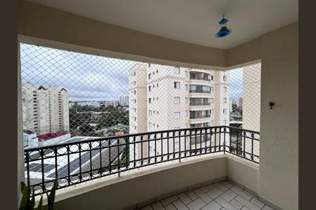 Apartamento à venda com 92m², 4 quartos e 2 vagas Apartamento à venda com 92m², 4 quartos e 2 vagasVaranda