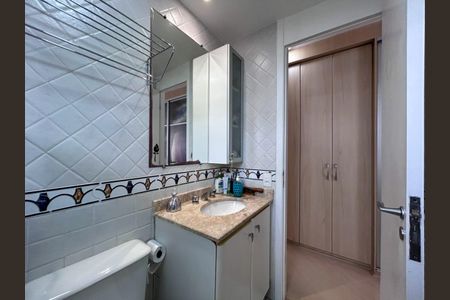 Apartamento à venda com 92m², 4 quartos e 2 vagas Apartamento à venda com 92m², 4 quartos e 2 vagasBanheiro Suíte