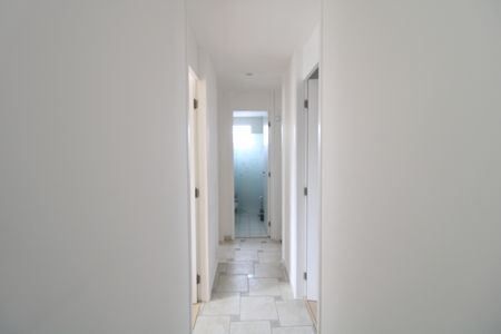 Corredor de apartamento à venda com 3 quartos, 92m² em Vila Sofia, São Paulo