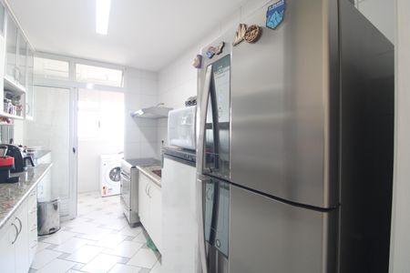 Apartamento à venda com 92m², 3 quartos e 2 vagasCozinha
