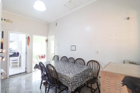 Casa à venda com 197m², 5 quartos e 1 vagaCozinha