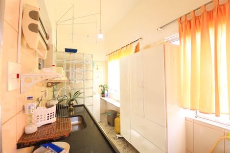 Casa à venda com 197m², 5 quartos e 1 vagaCopa e Área de serviço