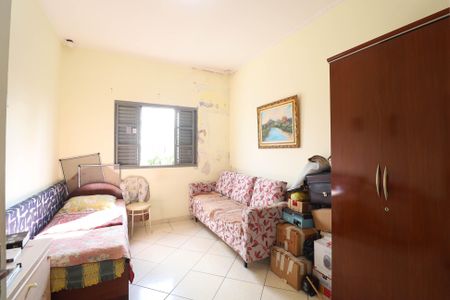 Casa à venda com 197m², 5 quartos e 1 vagaSuíte