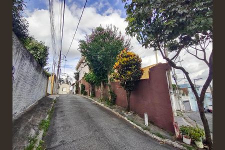 Casa à venda com 197m², 5 quartos e 1 vagaFachada lateral