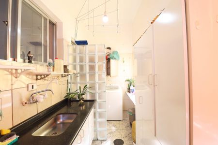 Casa à venda com 197m², 5 quartos e 1 vagaCopa e Área de serviço