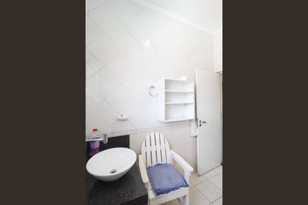 Casa à venda com 197m², 5 quartos e 1 vagaBanheiro