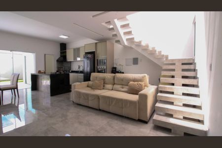 Casa à venda com 200m², 3 quartos e 3 vagas