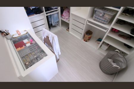 Casa à venda com 200m², 3 quartos e 3 vagas