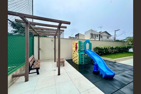 Apartamento à venda com 110m², 3 quartos e 3 vagas Apartamento à venda com 110m², 3 quartos e 3 vagasArea Comum - Playground