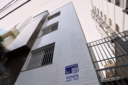 Apartamento à venda com 159m², 3 quartos e 2 vagas Apartamento à venda com 159m², 3 quartos e 2 vagasFachada