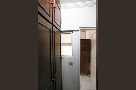 Apartamento à venda com 159m², 3 quartos e 2 vagas Apartamento à venda com 159m², 3 quartos e 2 vagasQuarto de Serviço