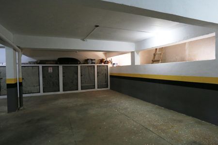 Apartamento à venda com 159m², 3 quartos e 2 vagas Apartamento à venda com 159m², 3 quartos e 2 vagasGaragem