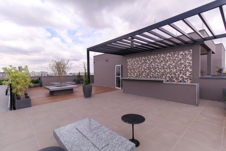 Apartamento para alugar com 43m², 2 quartos e sem vagaÁrea comum - Churrasqueira