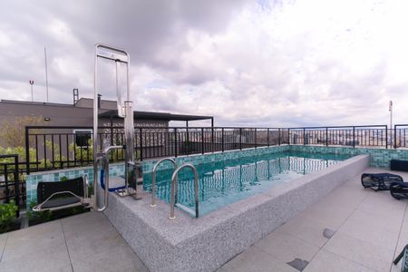 Apartamento para alugar com 43m², 2 quartos e sem vagaÁrea comum - Piscina