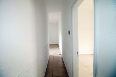 Sala - Corredor de apartamento para alugar com 1 quarto, 60m² em Vila da Penha, Rio de Janeiro