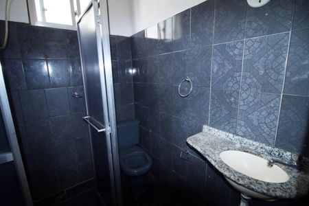 Banheiro de apartamento para alugar com 1 quarto, 60m² em Vila da Penha, Rio de Janeiro