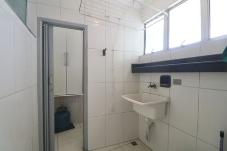 Apartamento para alugar com 120m², 3 quartos e 2 vagas Apartamento para alugar com 120m², 3 quartos e 2 vagasÁrea de Serviço