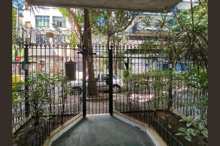 Apartamento à venda com 59m², 2 quartos e sem vagaFachada e portaria